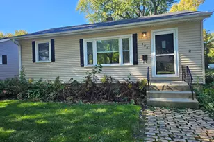 102 Kansas St, Geneva, IL 60134 - Photo 1