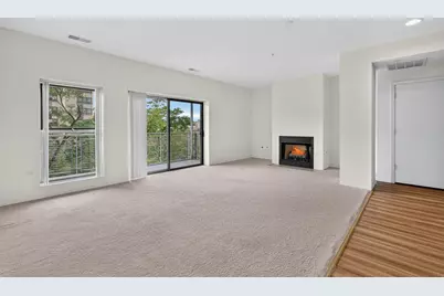 1572 Maple Avenue #406, Evanston, IL 60201 - Photo 8