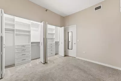 700 N Larrabee Street #1105, Chicago, IL 60610 - Photo 12
