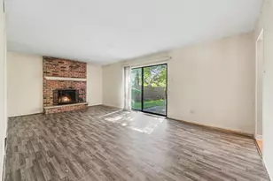 1043 185th Pl, Homewood, IL 60430 - Photo 6