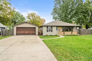 409 S 9th St, Oregon, IL 61061 - Photo 30