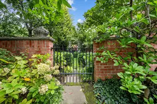 381 Linden St, Winnetka, IL 60093 - Photo 2