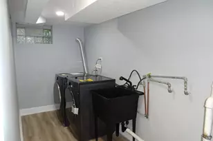 8811 S Constance Ave, Chicago, IL 60617 - Photo 16