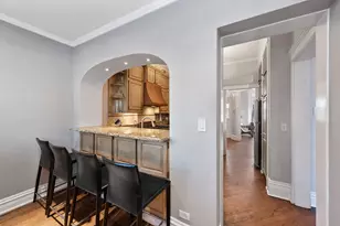3823 N Alta Vista Terrace, Chicago, IL 60613 - Photo 8