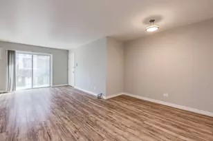 10429 Dearlove Rd, Glenview, IL 60025 - Photo 4