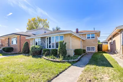 316 Calhoun Avenue, Calumet City, IL 60409 - Photo 1