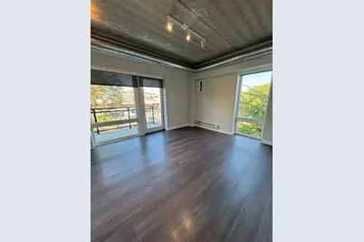 2407 W Eastwood Avenue #405, Chicago, IL 60625 - Photo 2