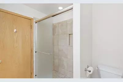 7810 Regency Grove Drive, Darien, IL 60561 - Photo 24