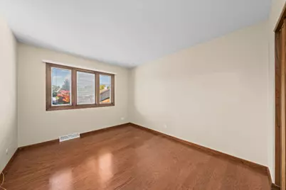 330 Ventura Club Drive, Roselle, IL 60172 - Photo 18