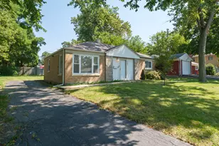 120 Marquette St, Park Forest, IL 60466 - Photo 2