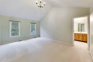 861 W Dorset Ave, Palatine, IL 60067 - Photo 16