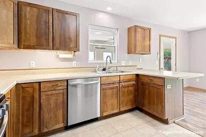 419 Wimbleton Trail, McHenry, IL 60050 - Photo 12