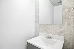 193 Bloomfield Dr, Woodstock, IL 60098 - Photo 16
