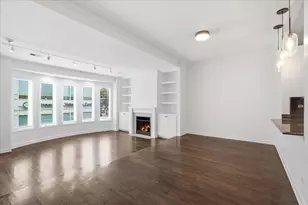 77 E 16th St, Chicago, IL 60616 - Photo 2