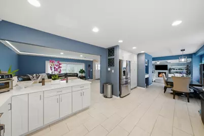 626 E Golf Road, Libertyville, IL 60048 - Photo 8