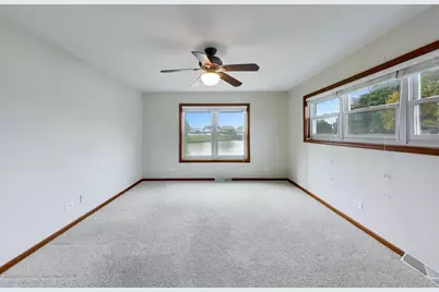 1803 Paddock Court, Grayslake, IL 60030 - Photo 18