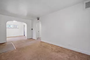 300 E Camp McDonald Rd, Prospect Heights, IL 60070 - Photo 6