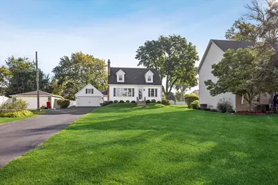 1121 S Villa Avenue, Villa Park, IL 60181 - Photo 2