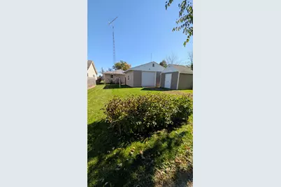 1233 Commercial Street, Sycamore, IL 60178 - Photo 18