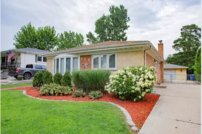 711 Schiller Street, Itasca, IL 60143 - Photo 1