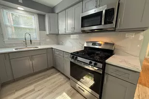6842 S Campbell Ave, Chicago, IL 60629 - Photo 8