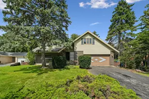 2720 Appletree Ln, Northbrook, IL 60062 - Photo 1