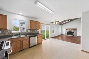 7805 Mossheather Dr, Joliet, IL 60431 - Photo 12
