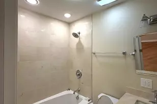 1522 W Superior St, Chicago, IL 60642 - Photo 20
