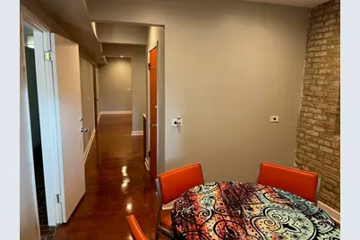 2815 N Kimball Avenue, Chicago, IL 60618 - Photo 2