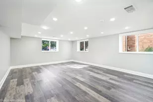 7261 N East Prairie Rd, Lincolnwood, IL 60712 - Photo 26