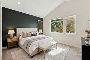5200 W Eddy St, Chicago, IL 60641 - Photo 26