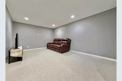 110 Pembroke Circle, Lake Bluff, IL 60044 - Photo 40