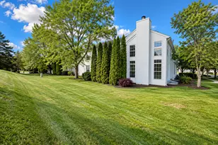 110 Pembroke Cir, Lake Bluff, IL 60044 - Photo 46