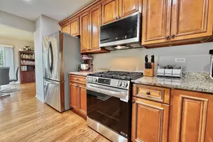 110 Pembroke Cir, Lake Bluff, IL 60044 - Photo 14