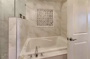 4607 S Calumet Ave, Chicago, IL 60653 - Photo 22