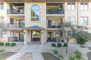 8807 S 79th Ave, Hickory Hills, IL 60457 - Photo 2