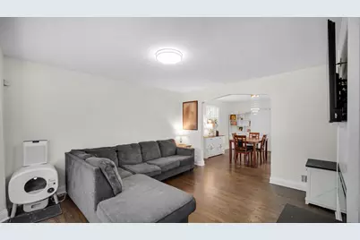 8755 S Merrill Avenue, Chicago, IL 60617 - Photo 4