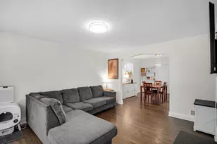 8755 S Merrill Ave, Chicago, IL 60617 - Photo 4