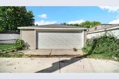 8755 S Merrill Avenue, Chicago, IL 60617 - Photo 32