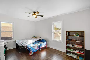 8755 S Merrill Ave, Chicago, IL 60617 - Photo 24