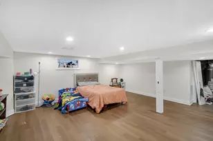 8755 S Merrill Ave, Chicago, IL 60617 - Photo 28
