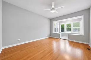 5039 W Cullom Ave, Chicago, IL 60641 - Photo 4