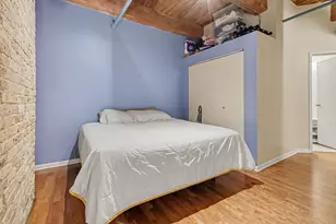 225 W Huron St, Chicago, IL 60654 - Photo 12