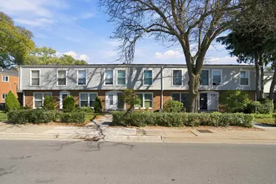 911 Waukegan Road #B, Deerfield, IL 60015 - Photo 2