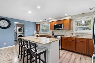 1831 Wedgewood Lane, Schaumburg, IL 60193 - Photo 14