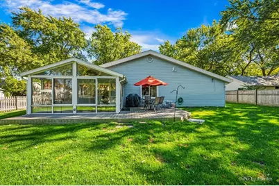 5892 Chatsworth Court, Hanover Park, IL 60133 - Photo 26