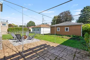 6155 N Meade Ave, Chicago, IL 60646 - Photo 20