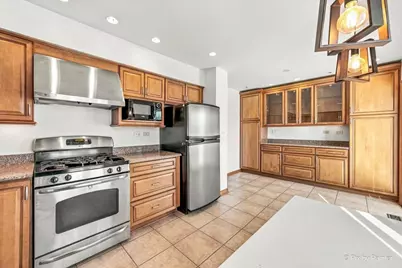 1901 Richmond Court #1901, Schaumburg, IL 60194 - Photo 4
