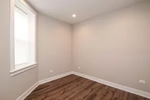 1710 W Lunt Ave, Chicago, IL 60626 - Photo 4