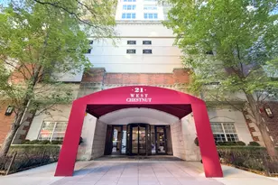21 W Chestnut St, Chicago, IL 60610 - Photo 1